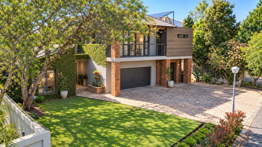 5 Bedroom Property for Sale in Xanadu Nature Estate North West